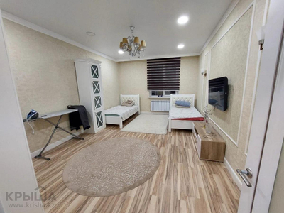 3-комнатная квартира, 95 м², 4/10 этаж, Керей, Жәнібек хандар 28