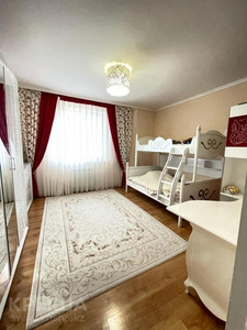 4-комнатная квартира, 105 м², 2/9 этаж, Е15