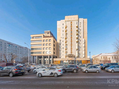 4-комнатная квартира, 178 м², 2/12 этаж, Кенесары 13 — Сарыарка