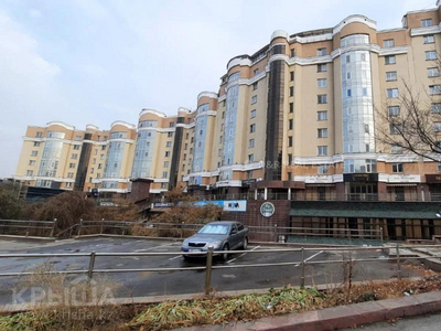 4-комнатная квартира, 251 м², 2/7 этаж, Достык 132