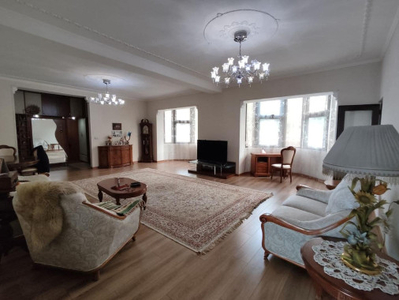 Продажа 5-комнатной квартиры, 175 м, Аль-Фараби, дом 43