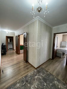 Продажа 2-комнатной квартиры, 60 м, Азербаева, дом 6