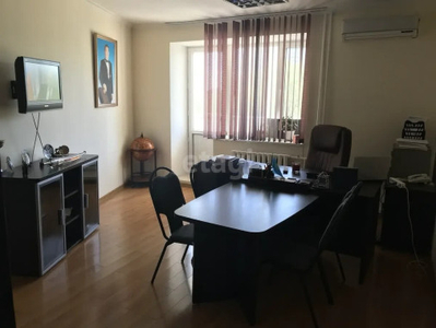 Продажа 4-комнатной квартиры, 135 м, Пушкина, дом 25