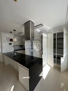 5-комн. квартира , 278м² , 7/27 этаж