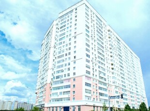 3-ком. квартира, вторичка, 175 кв.м. на 19 этаже