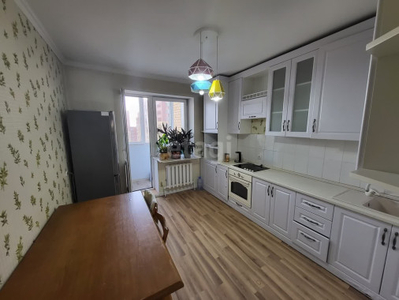 Продажа 2-комнатной квартиры, 67 м, Иманова, дом 41