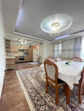 Продажа 5-комнатной квартиры, 98 м, Ермекова