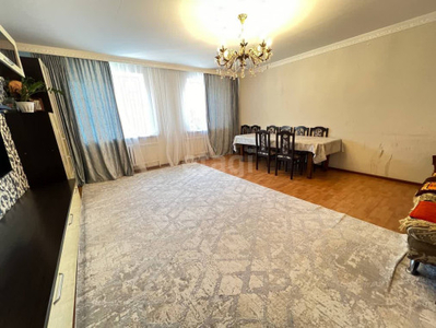 Продажа 3-комнатной квартиры, 87 м, Рыскулбекова, дом 27