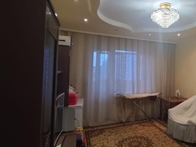 Продажа 3-комнатной квартиры, 81 м, Шахтеров, дом 74