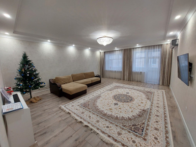 Продажа 4-комнатной квартиры, 140 м, Н. Назарбаева, дом 21/2