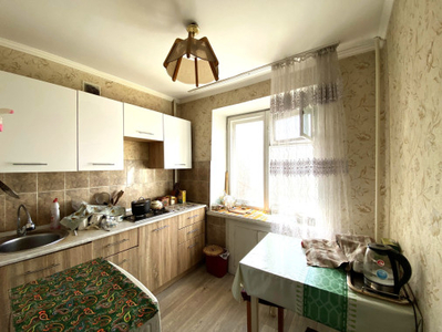 Продажа 3-комнатной квартиры, 51 м, Аманжолова (Кривогуза), дом 17