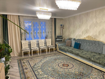 Продажа 4-комнатной квартиры, 120 м, Макатаева