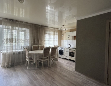 Продажа 2-комнатной квартиры, 40 м, Ермекова, дом 37