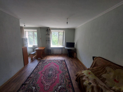 Продажа 2-комнатной квартиры, 42 м, Ермекова