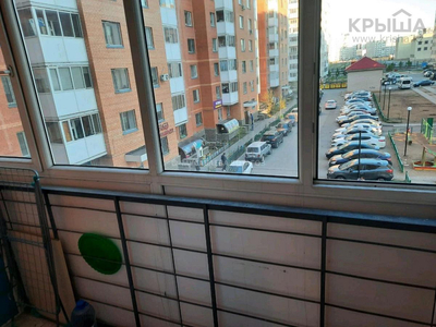 2-комнатная квартира, 58.3 м², 3/9 этаж, Кенена Азербаева