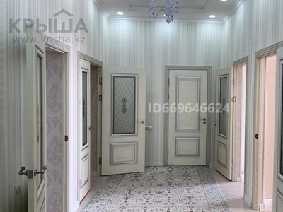 3-комнатная квартира, 124 м², 6/6 этаж, 31-й мкр 13/1