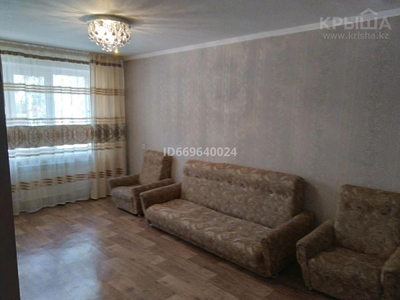 3-комнатная квартира, 63 м², 1/5 этаж, 7 мик. Самал 2