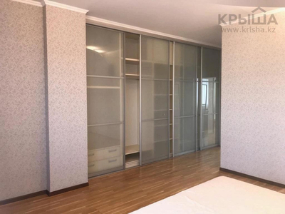 4-комнатная квартира, 160 м², 4/6 этаж, Ходжанова