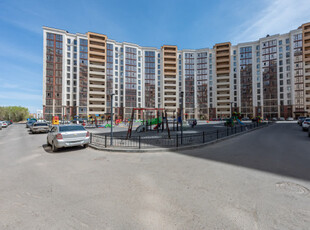 Продажа 2-комнатной квартиры, 55 м, Айтматова, дом 62