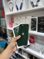 IPhone 13 с гарантией