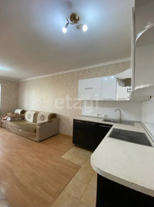 Продажа 2-комнатной квартиры, 50 м, Азербаева, дом 47