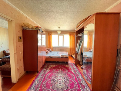 Продажа 2-комнатной квартиры, 48 м, Строителей, дом 27