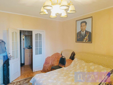 Продажа 2-комнатной квартиры, 60 м, Шахтеров, дом 70