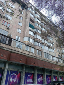 Продажа 2-комнатной квартиры, 54 м, Муканова