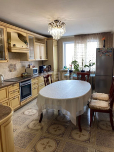 Продажа 3-комнатной квартиры, 122 м, Иманова, дом 26