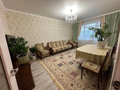 Продажа 3-комнатной квартиры, 80 м, Шахтеров, дом 70