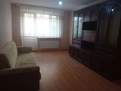 Продажа 5-комнатной квартиры, 101 м, Петрова, дом 20