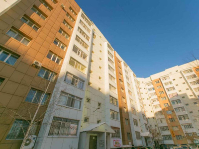 Продажа 1-комнатной квартиры, 39 м, Момышулы, дом 4