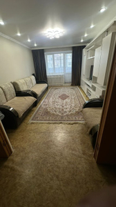 Продажа 3-комнатной квартиры, 78 м, Азербаева, дом 6