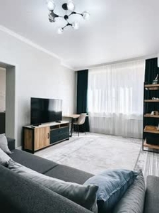 3-комн. квартира , 102м² , 2/6 этаж