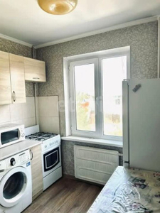 Продажа 1-комнатной квартиры, 33 м, Саина, дом 18