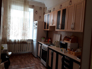 Продажа 3-комнатной квартиры, 70 м, Серова, дом 50