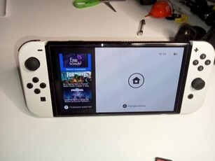 Продам Nintendo switch oled Нинтендо свитч олед