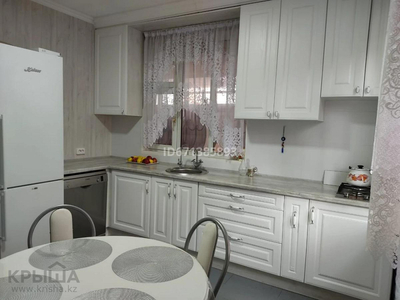 11-комнатный дом, 260 м², 7 сот., мкр Таугуль-3, Кыстауова 2