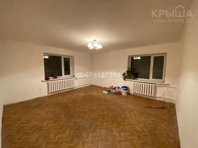 2-комнатная квартира, 45 м², 1/2 этаж, мкр Коктем-2 — Бальзака