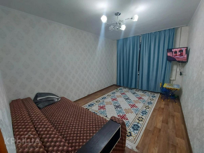 2-комнатная квартира, 45 м², 2/5 этаж, мкр 5, Ибатова 57 — проспект Абилкайыр Хана