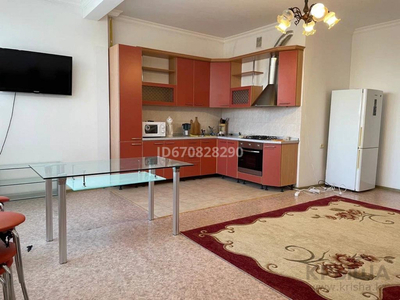 3-комнатная квартира, 105.7 м², 3/8 этаж, Сатпаева 39а