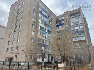 3-комнатная квартира, 53 м², 3/9 этаж, мкр 5, Актобе, Абая 10 10 — Абулхаирхана 2