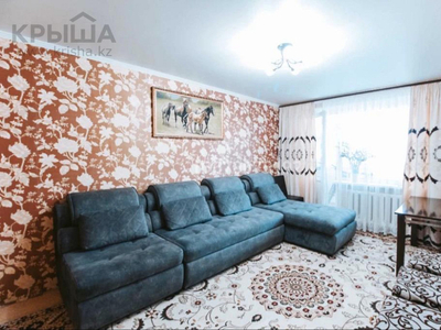 3-комнатная квартира, 62 м², 3/5 этаж, Манаса 6 — Абылай хана