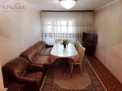 3-комнатная квартира, 70 м², 3/5 этаж, Басенова — 20-я линия