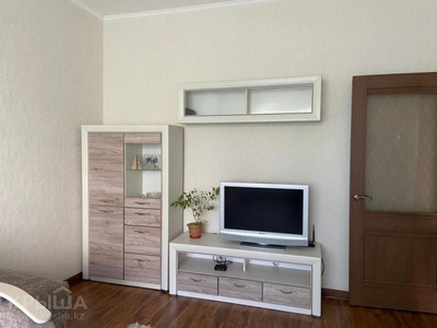 3-комнатная квартира, 72 м², 3/9 этаж, мкр Жетысу-2 45