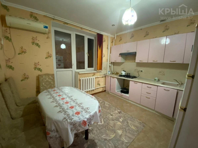 3-комнатная квартира, 80 м², 1/5 этаж, мкр Нурсая 4