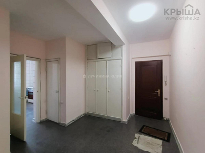 3-комнатная квартира, 80 м², 1/5 этаж, Мауленова — Шевченко