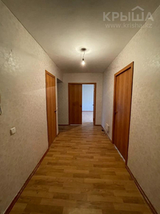 3-комнатная квартира, 80 м², 2/9 этаж, Темирбека Жургенова 28/1 — Е755