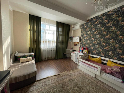 3-комнатная квартира, 90 м², 13/18 этаж, Гагарина