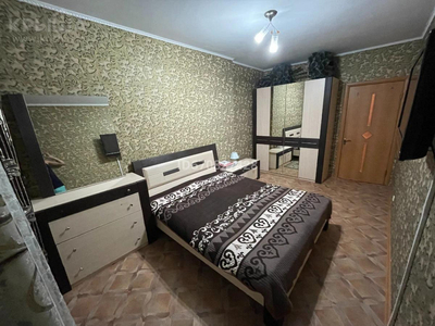 4-комнатная квартира, 100 м², 10/16 этаж, Абылай хана 5/2